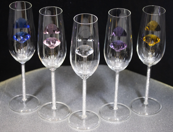 Champagne glasses deals with diamonds