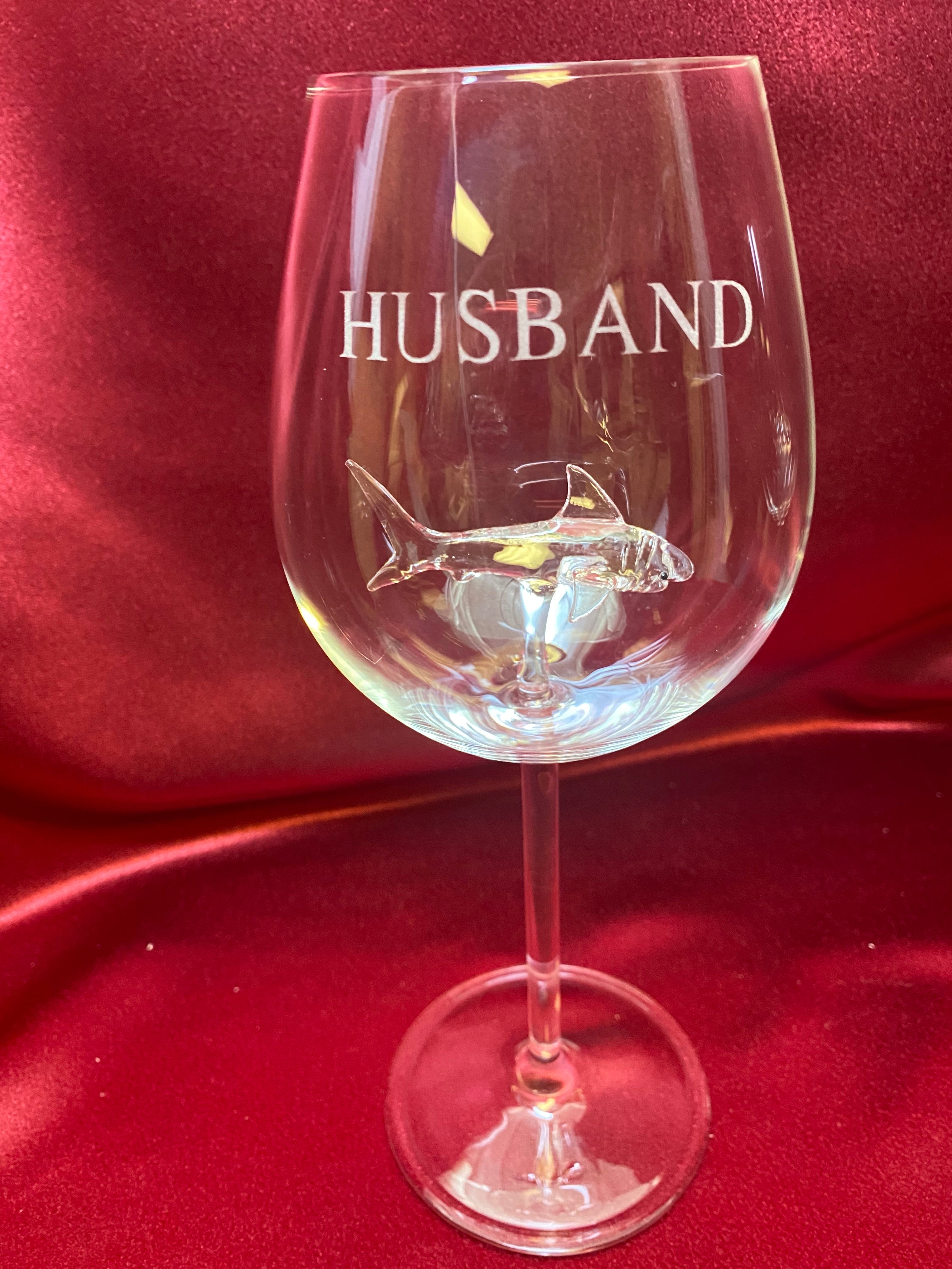 Husband & Wife The Shark Wine Glass Set w/ Opening for Bottle of Wine